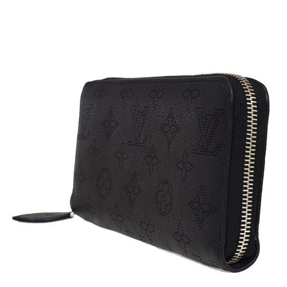 Authentic LOUIS VUITTON Zippy Wallet Long Monogram Mahina Leathr Black - Picture 10 of 15